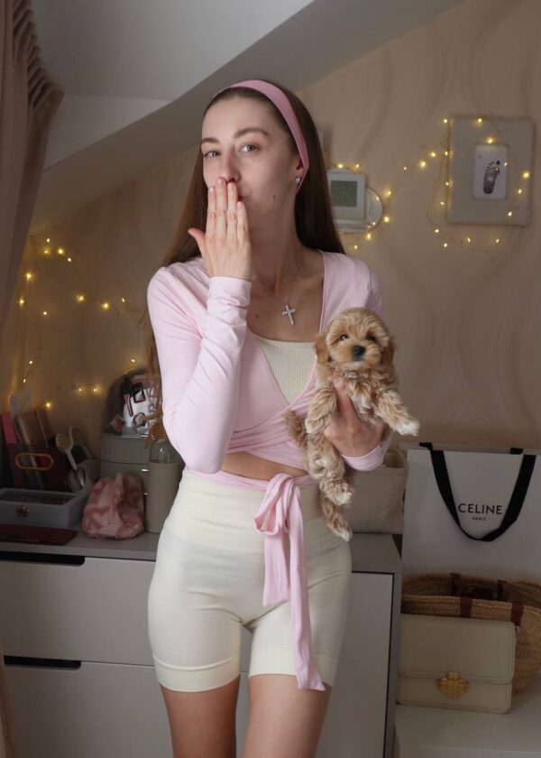 Annie - Image 7